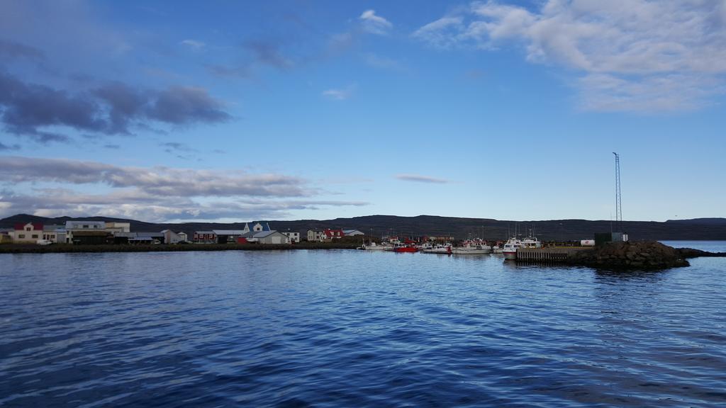 Iceland Visit Hostel Holmavik Exterior photo