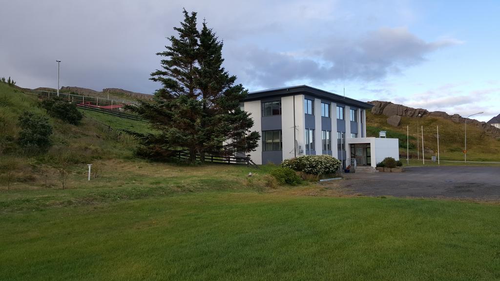 Iceland Visit Hostel Holmavik Exterior photo